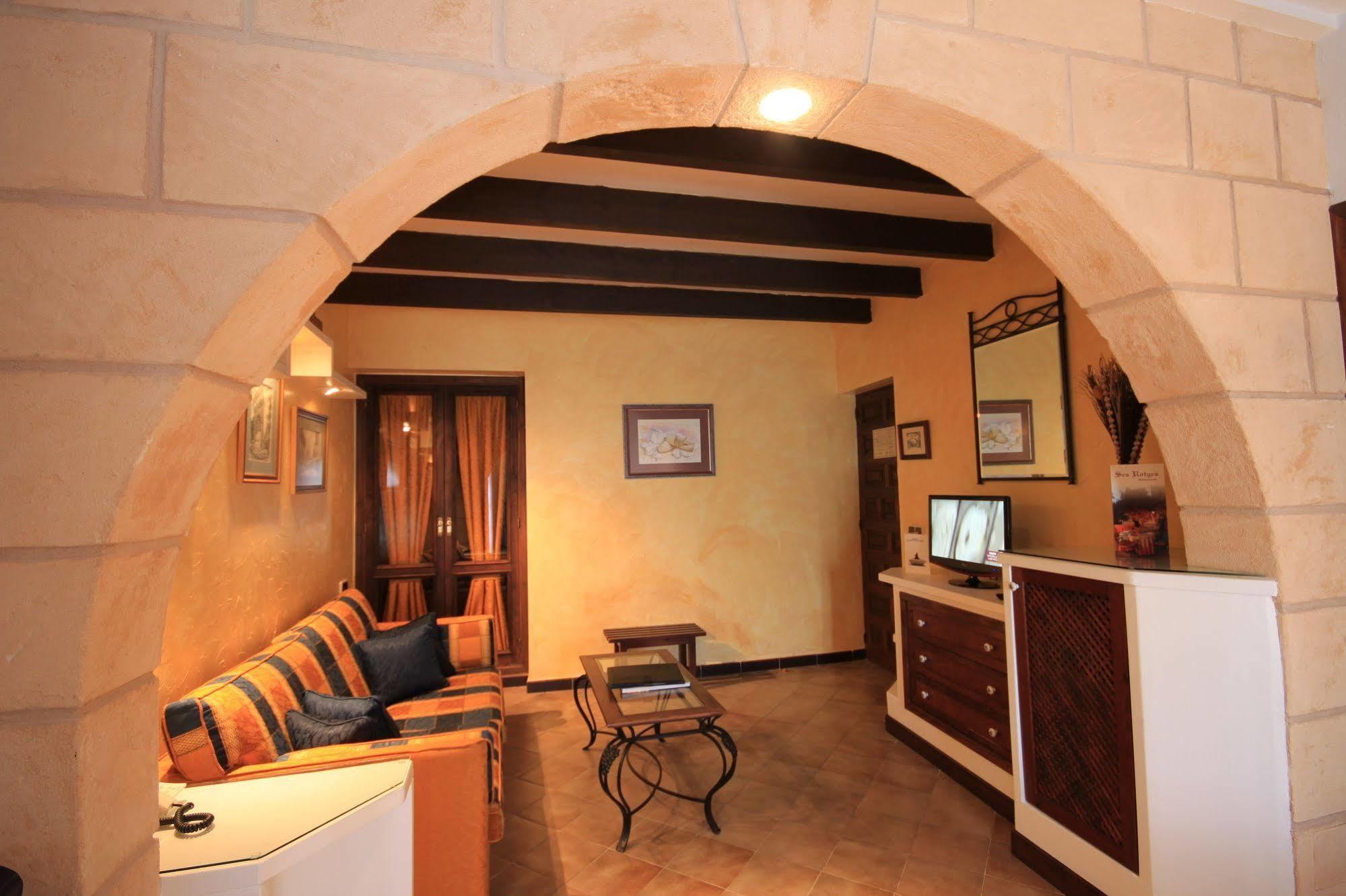 Petit Hotel Ses Rotges - Only Adults Cala Ratjada  Exterior photo